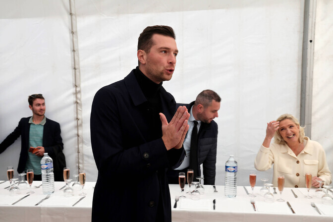 Politico: Prantsuse ärieliit üritab parempopuliste enda poole võita | Välismaa