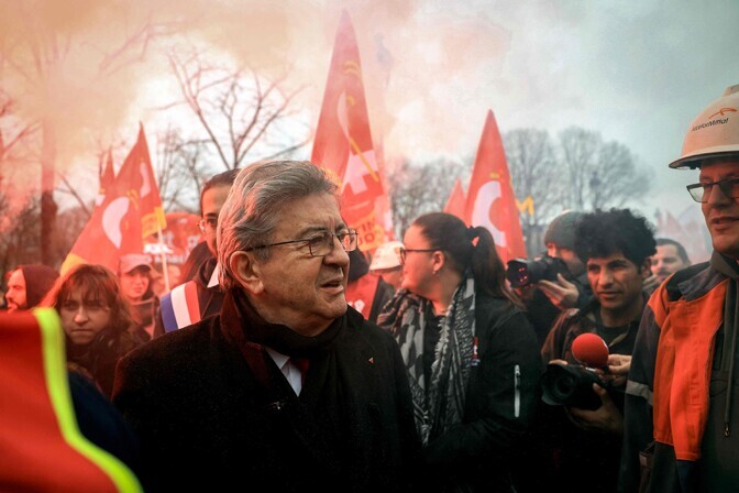 Mélenchon ja Glucksmann võitlevad Prantsuse vasakpoolsete juhtimise nimel | Välismaa