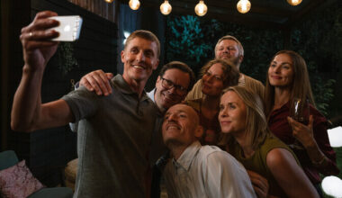 Mängufilmi "Täiuslikud võõrad" kodumaine versioon jõuab kinodesse jaanuaris | Film