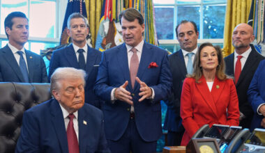 Trump leevendas autotööstuse turgutamiseks kütusesäästlikkuse nõudeid | Välismaa