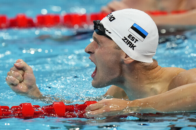 Tribuntsov võitis poolfinaali Eesti rekordiga, finaali pääses ka Zirk | Ujumine