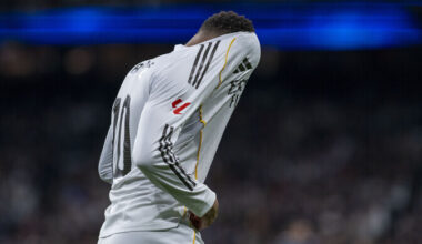 Madridi Real lagunes kodupubliku ees | Jalgpall