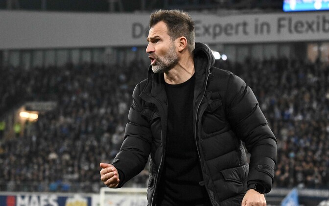 Paskotši koduklubi peatreener liitus liigarivaaliga | Jalgpall