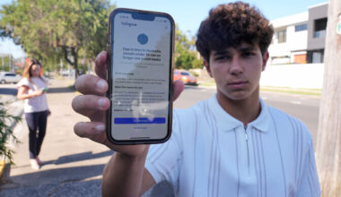 Austraalias jõustus sotsiaalmeediakeeld alla 16-aastastele | Välismaa