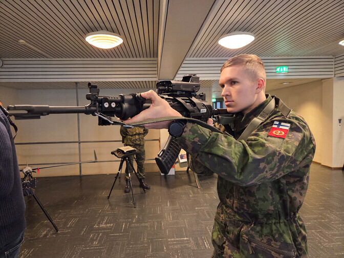 Soome hankis suure koguse droonitõrjeseadmeid | Välismaa