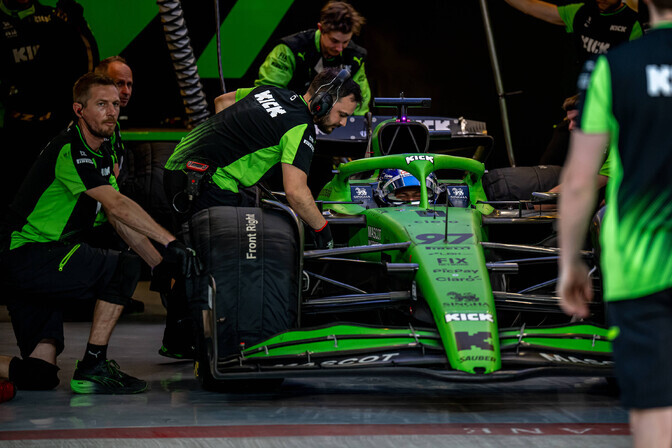 Paul Aron näitas F1 testipäeval teist tulemust | Vormelisport