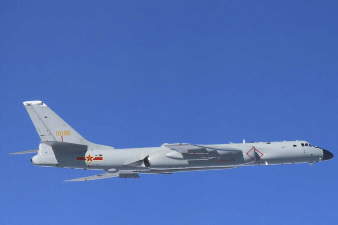 Vene ja Hiina pommituslennukite ühispatrull Jaapani lähedal pingestas suhteid regioonis | Välismaa