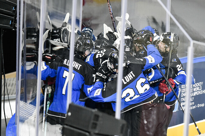 Lõpusekunditel viigistanud U-20 hokikoondis sai Poolast jagu | Jäähoki