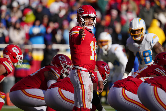 Mahomesi operatsioon läks korda, tagasitulek nõuab vaeva | Ameerika jalgpall