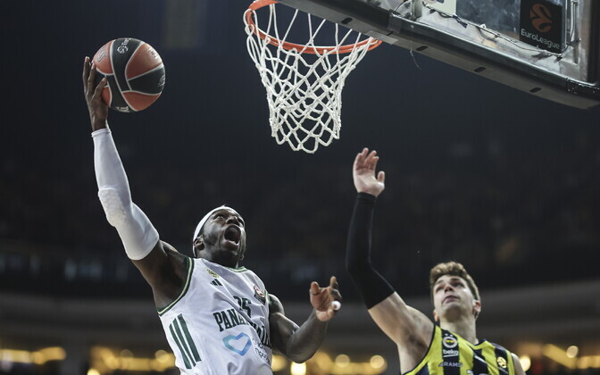 Euroliiga tiitlikaitsja võiduseeria katkes | Korvpall