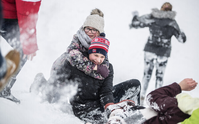 Pereterapeut: kurbust tuleb endale ka lubada, kogu aeg ei saa rõõmus olla | Vikerraadio