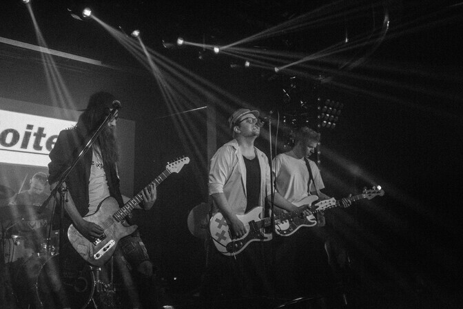 Tabloited avaldas seitsmenda stuudioalbumi "Naljanumber" | Muusika