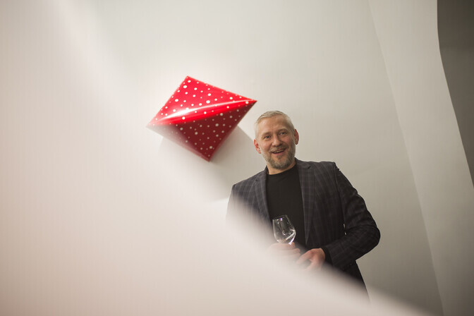 Galerii: skulptor Art Allmägi avas Draakoni galeriis isikunäituse "Sundmõtted" | Kunst