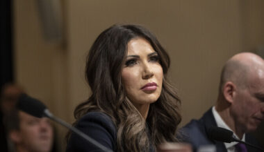 Trump peatas Browni ülikooli tulistamise tõttu rohelise kaardi loterii | Välismaa