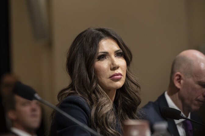 Trump peatas Browni ülikooli tulistamise tõttu rohelise kaardi loterii | Välismaa