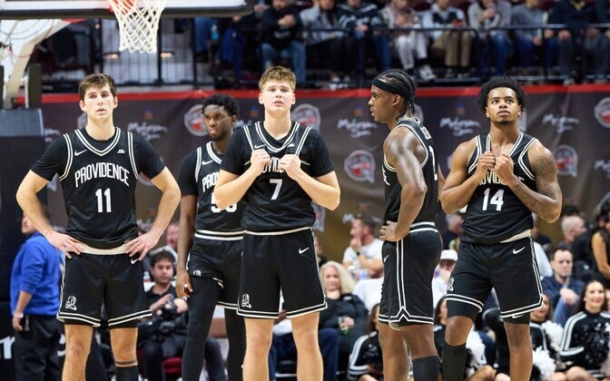 Vaaks kerkis kaotusmängus Providence'i resultatiivseimaks | Korvpall