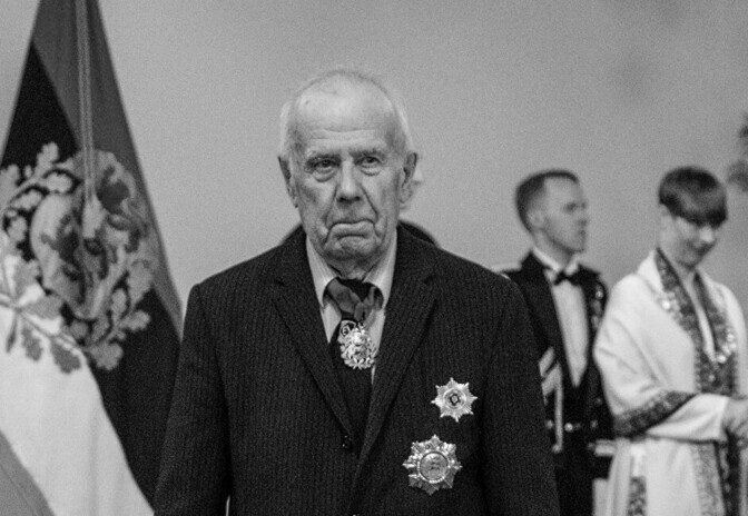 Suri Mart Niklus | Eesti