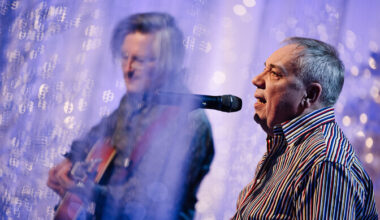 Video: Lauri Saatpalu ja Peeter Rebane esitasid "Jõulutunnelis" lugu "Veider" | Jõulutunnel