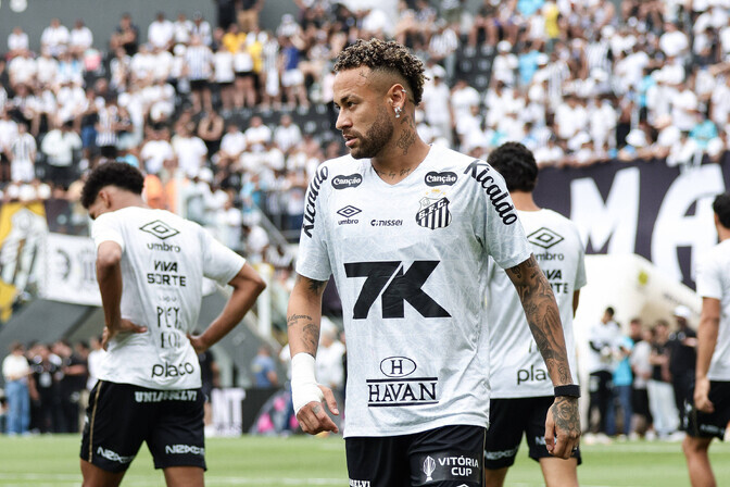 Operatsioonilaual käinud Neymar loodab MM-iks vormi saada | Jalgpall