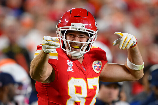 Kansas City fännid saatsid Kelce väljakult valju aplausiga | Ameerika jalgpall