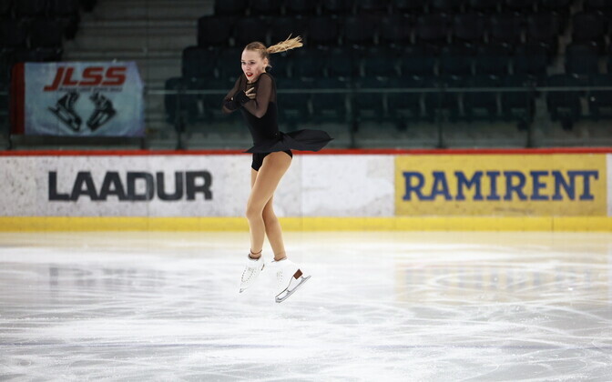 Petrõkina sooritas treeningul kauaoodatud hüppeid | Iluuisutamine