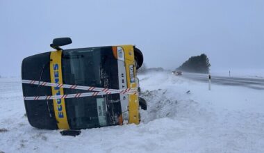 Gallery: Ecolines bus crashes off snowy Tallinn–Narva Highway | News