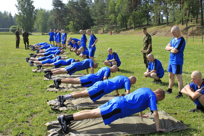 Tervise tõttu sobimatutest kutsealustest pooltel on vaimsed hädad | Eesti