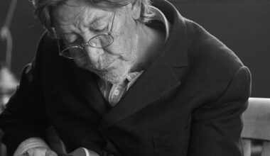 Suri Briti laulja ja laulukirjutaja Chris Rea | Muusika