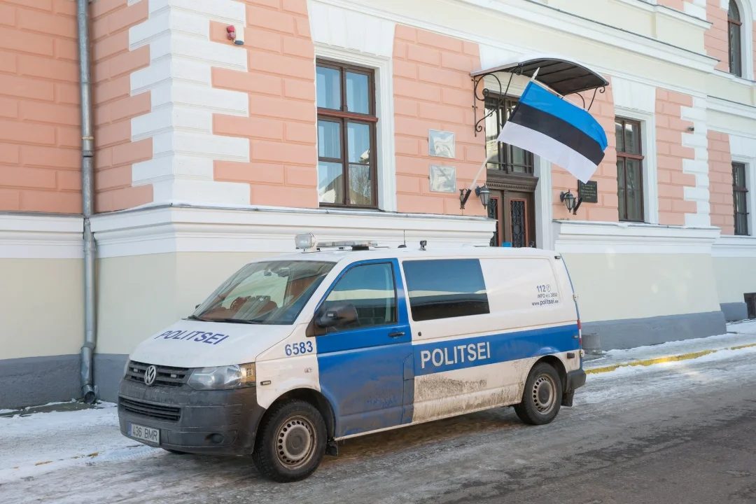 Lapsvargad sõitsid autoga ringi ja põletasid selle lõpuks maha