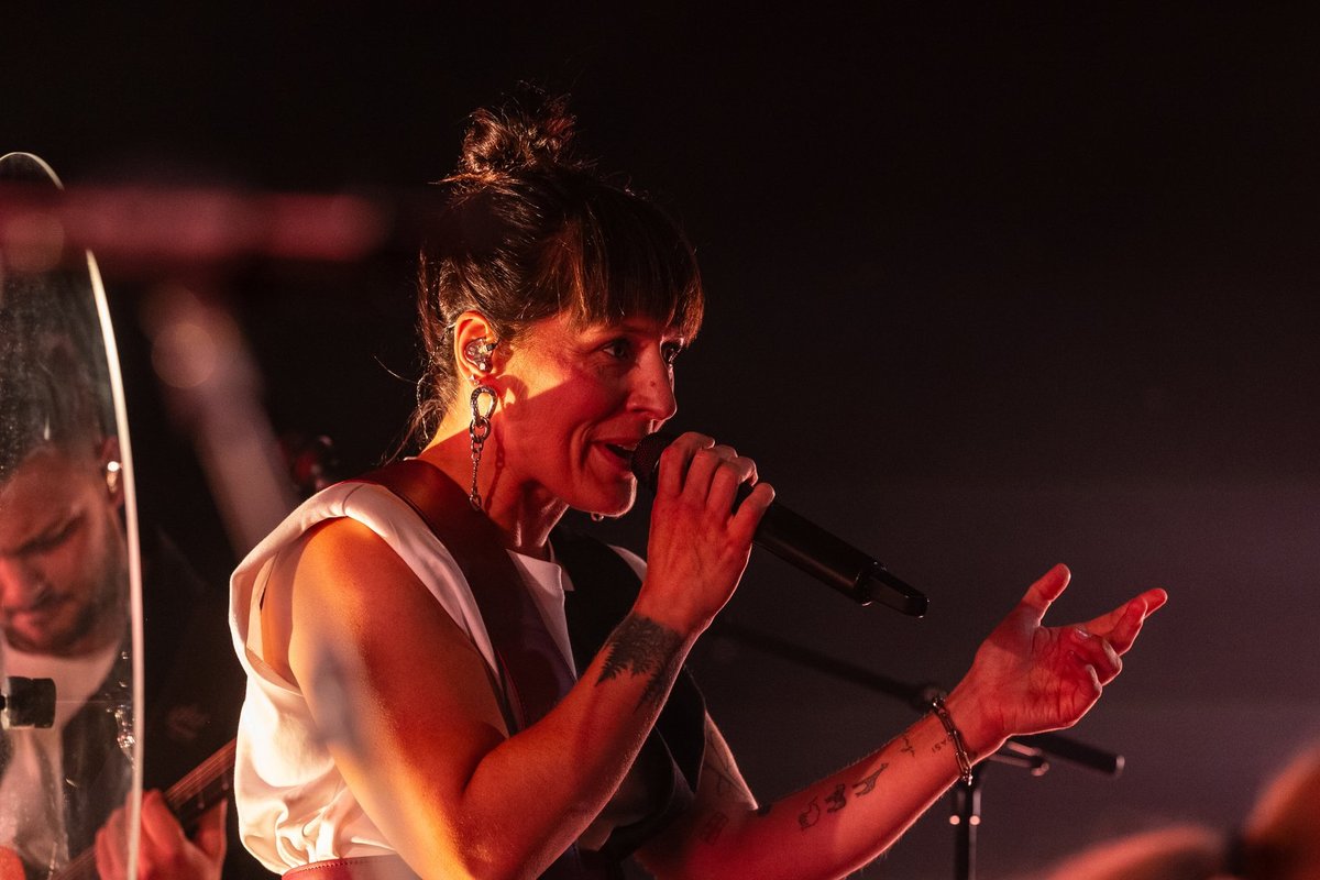 Ei räägigi Jalmarist? Sandra Sillamaa „kättemaksulooks“ tituleeritud pala sõnade autor selgitas tegelikku tausta