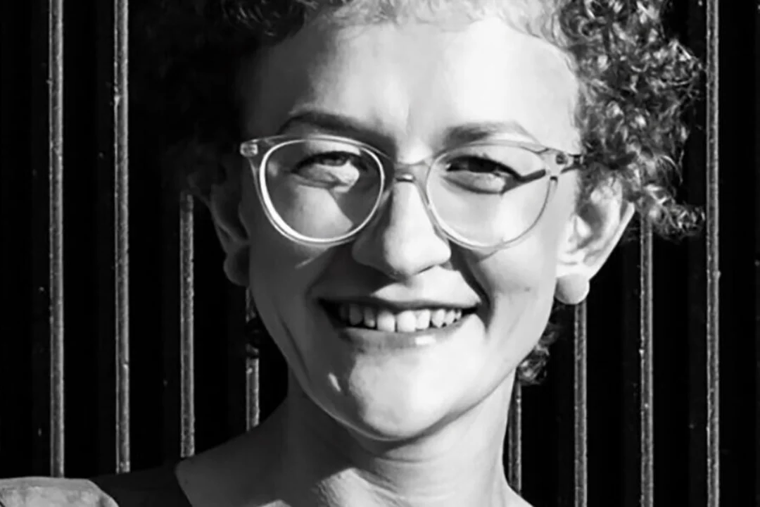 Suri Eesti Kunstiakadeemia õppejõud, disainer Maarja Mõtus