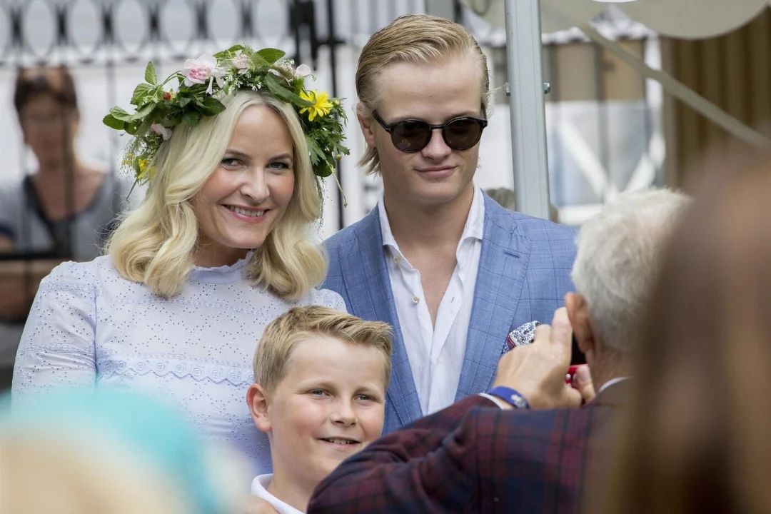 Raskelt haige Mette-Marit ei võta tema aadressil esitatud süüdistusi omaks