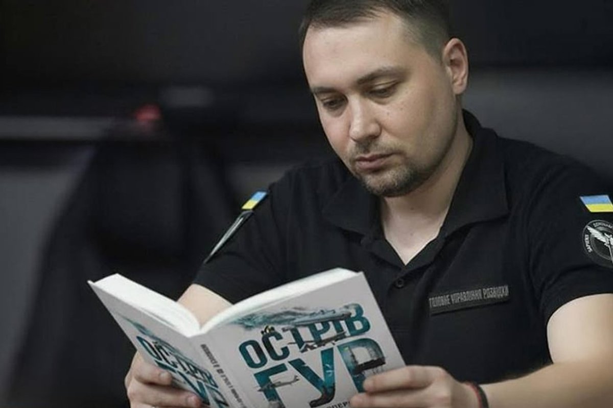 Hobustega miiniväljale ja lend viie meetri kõrgusel Mariupolisse. Ukrainas ilmus raamat sõjaväeluure saladustest