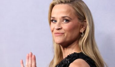 VÕRDLE | Kumb on kumb? Näitleja Reese Witherspoon on tütrega hämmastavalt sarnane