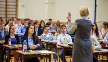 Matemaatika riigieksamil tohib edaspidi spikrit kasutada. Ülikoolid: õpilased võivad mugavaks muutuda