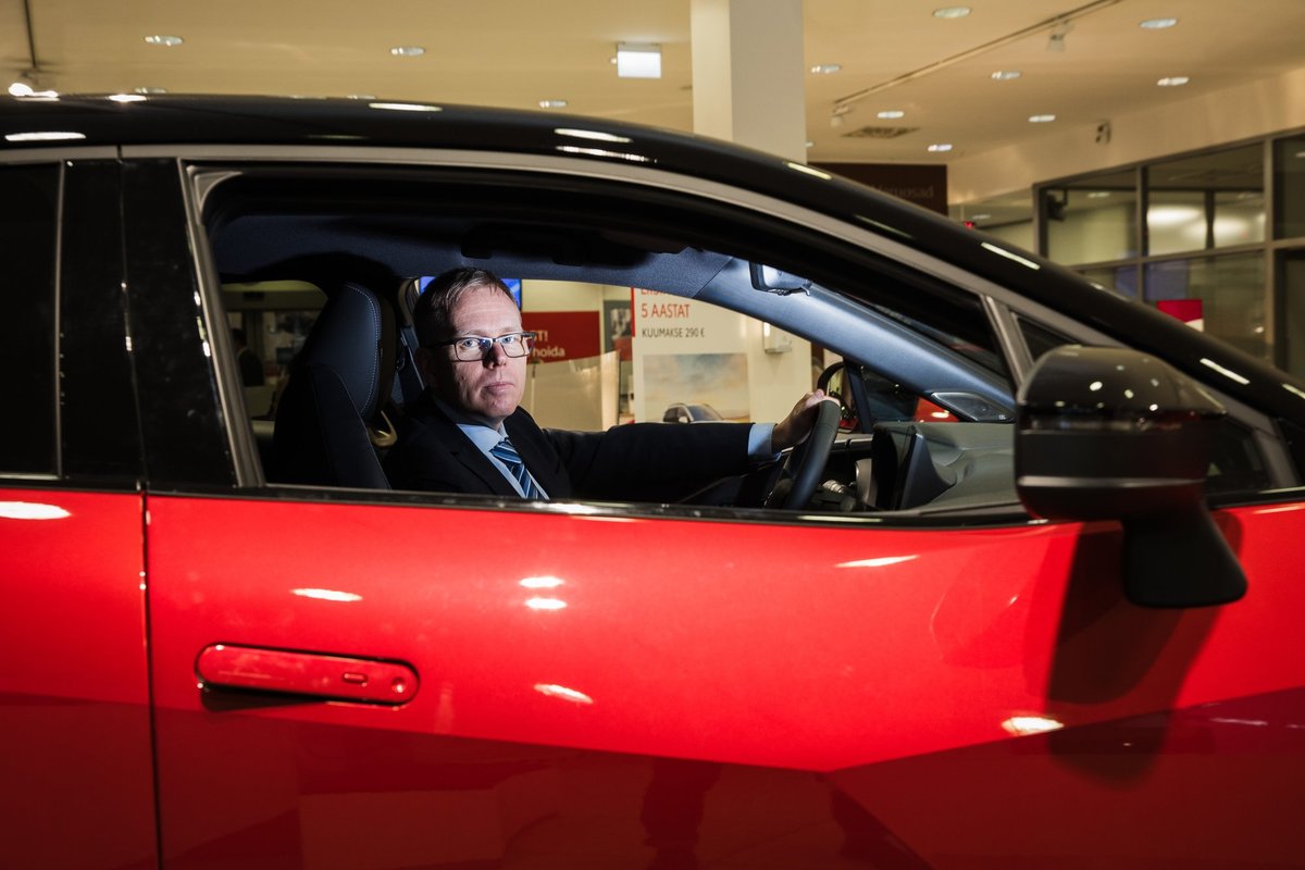 Autoturg jätkas novembris langust: uute sõiduautode registreerimine kukkus drastiliselt