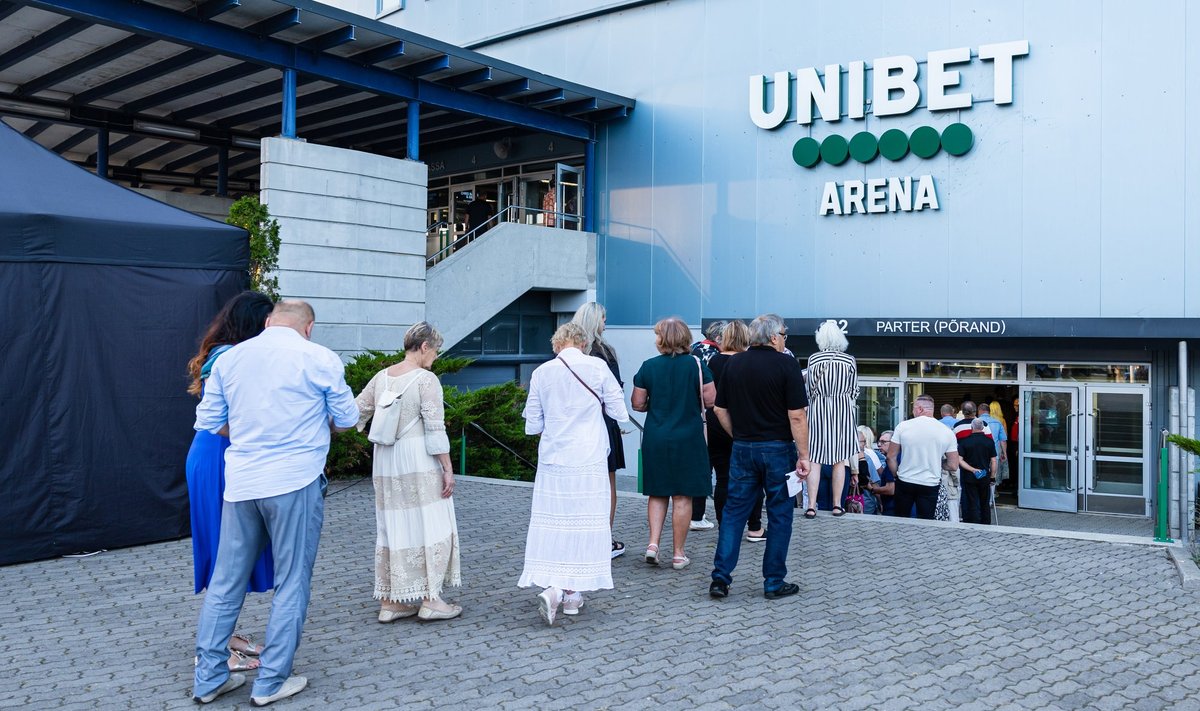 Unibet Arena tegevjuht Siim Ammon ütleb, et Unibet Arena mahutab ligi 9000 inimest. Eestisse oleks vaja aga veel suuremat areeni. 
