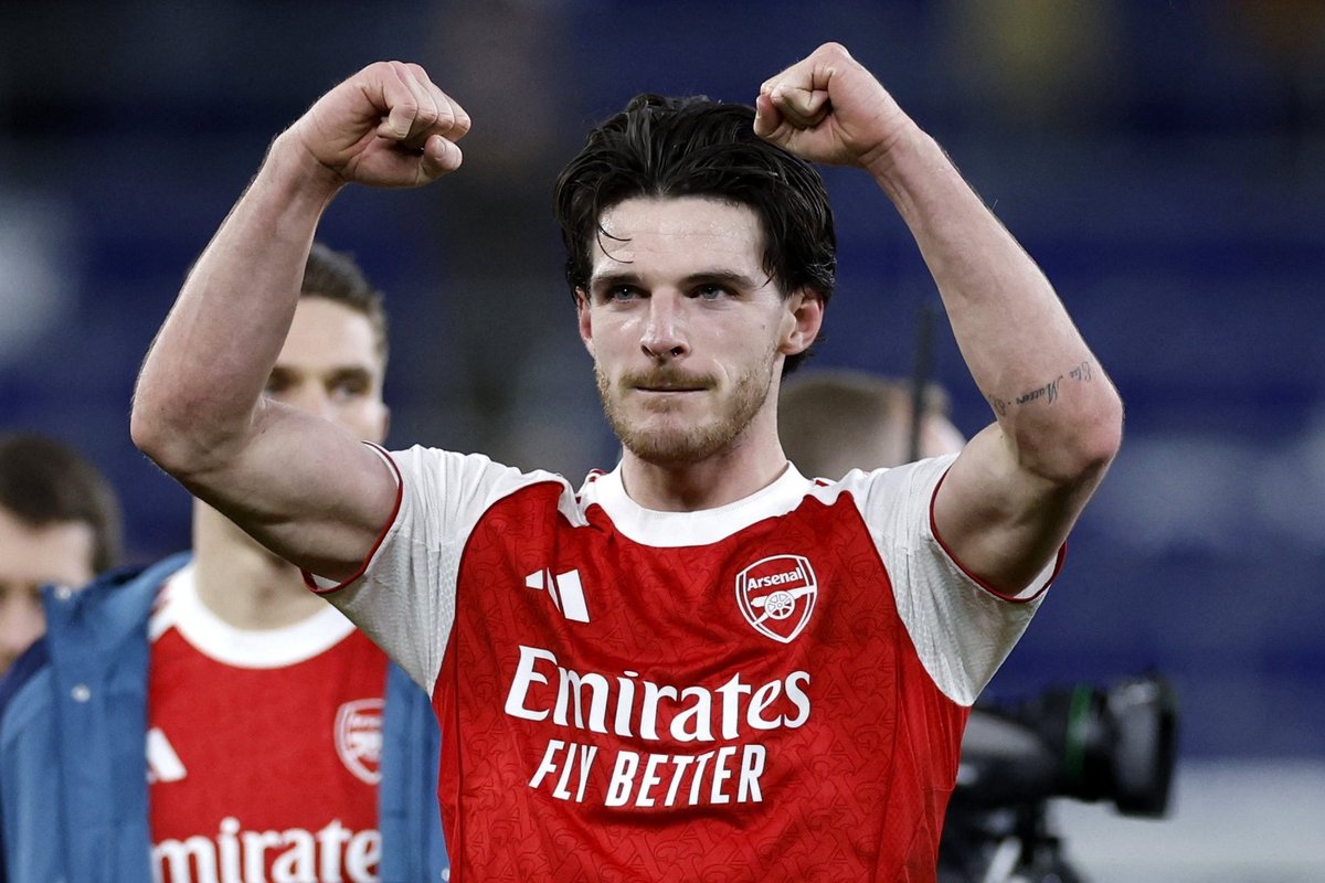 Arsenal läheb jõuludele vastu liidrina, staari kaotanud Liverpool võitis samuti