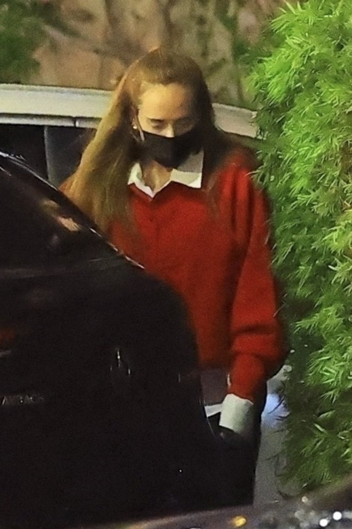 Adele tähistamas jõule Los Angeleses.