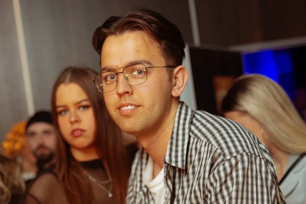 VIDEO | „See oli sõge, mis sealt välja koorus!“ Hensugusta tegi oma Hispaania puhkekodu köögis kapitaalremondi