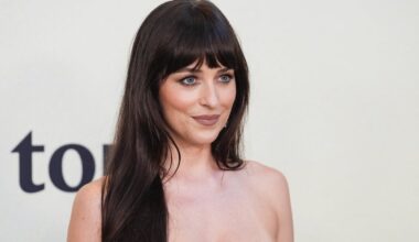 KLÕPS | Uus silmarõõm? Coldplay ninamehega suhte lõpetanud näitleja Dakota Johnson naudib uue muusiku seltskonda