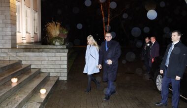 FOTOD | Ministrid saabusid presidendi juurde jõulueelsele õhtusöögile