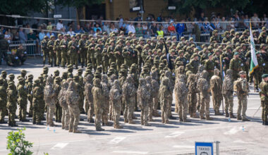 Varro Vooglaid: kui kutsealune ei suuda riigikeelt selgeks saada, tuleb ta saata asendusteenistusse