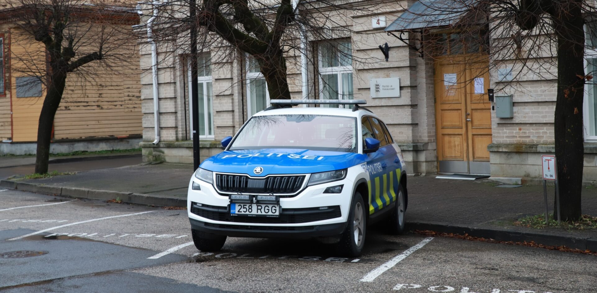 Haapsalus juhtunud avariis osales seitse inimest