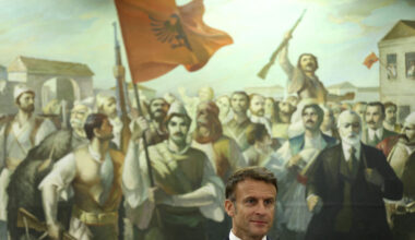 Prantsusmaa kammitsetud meelemuutus – Diplomaatia