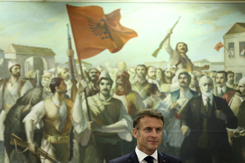 Prantsusmaa kammitsetud meelemuutus – Diplomaatia