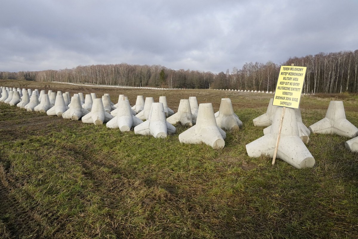 Reuters: Poola hakkab tootma jalaväemiine ja paigutama neid idapiirile