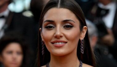 Türgi kuulus näitlejanna sattus Venemaa külastamise tõttu fännide pahameeletormi alla. „Kas raha on tähtsam kui väärikus?“