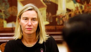 EL-i endine välisesindaja Mogherini lasti õhtul uuesti vabaks ja sai kahtluse kolme paragrahvi järgi