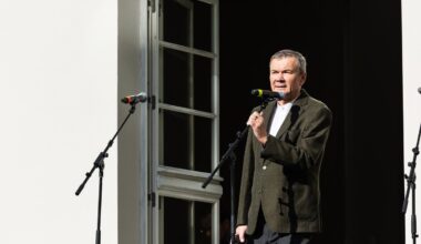 Tallinna Kesklinna vene kooli direktor vallandati, põhjuseks vastuseis eestikeelsele haridusele üleminekule